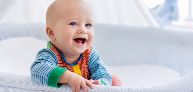 バイリンガルとモノリンガルの11カ月幼児における、音声聞き取り能力の違い – 脳磁図研究