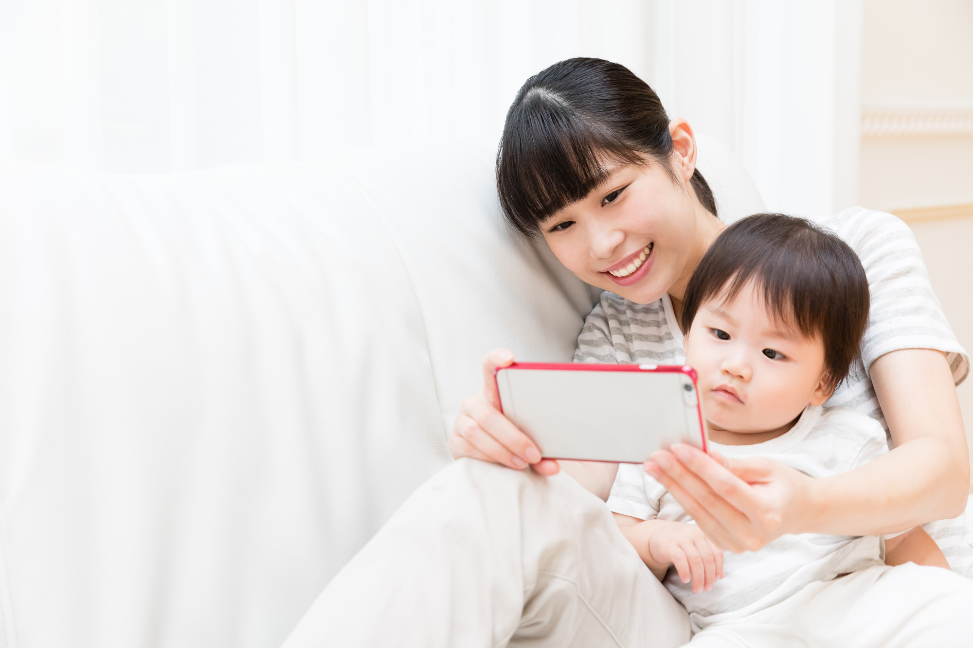 日本の乳幼児家庭における映像を活用した英語学習環境づくり 情報の意味づけ 応答的なやりとり 繰り返し視聴 バイリンガル教育の研究機関 バイリンガルサイエンス研究所